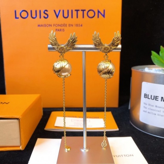 Latest love at first sight earrings 2023SS LOUIS VUITTON Louis Vuitton Latest love at first sight earrings 2023SS LOUIS VUITTON Louis Vuitton